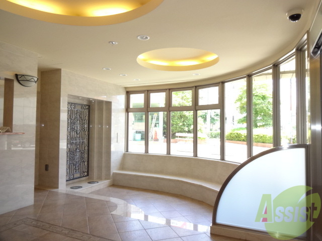 ロビー　とっても綺麗で管理バッチリです