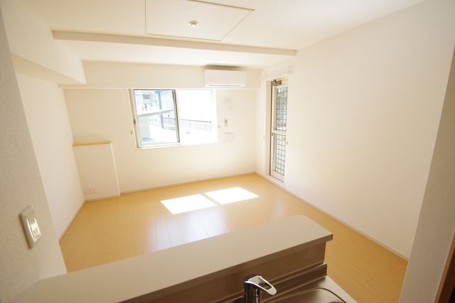 居室・リビング　★明るいリビング★