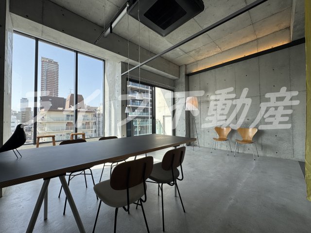 居室・リビング　おしゃれな居間です