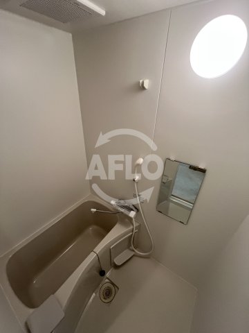 バス・シャワールーム　ヴィラナリー大今里　浴室