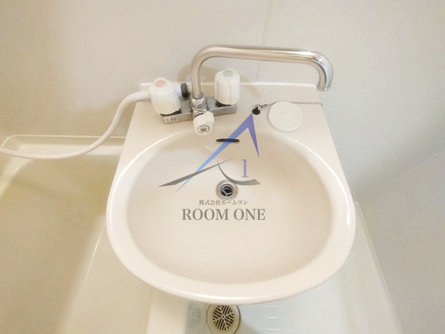 洗面設備　洗面台です。