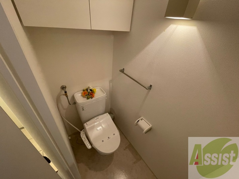 トイレ　ウォシュレット機能がついたトイレ。安心して使用できますね。