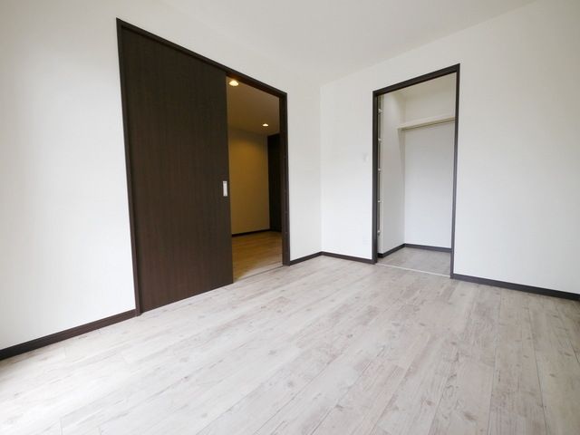 その他設備　★収納と洋室★