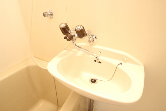 洗面設備　※別部屋の写真です