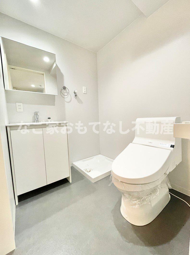 トイレ　※写真は別号室