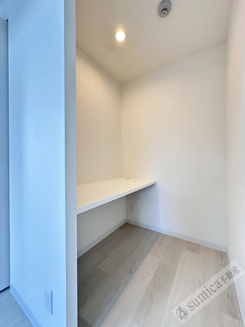 収納　ワーキングスペースにも♪