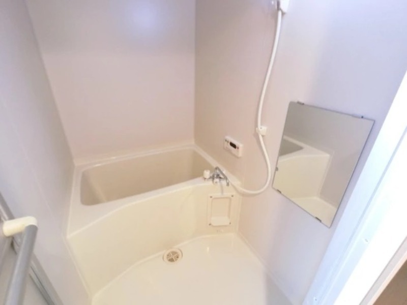 バス・シャワールーム　図面と現状に相違がある場合には現状を優先