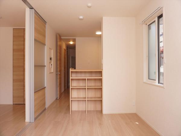 居室・リビング　内装