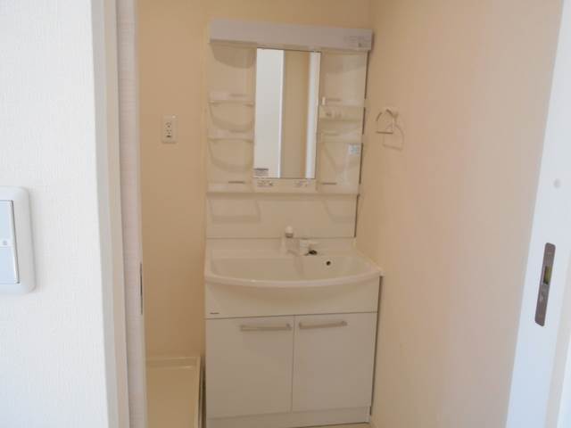 洗面設備　別部屋参考用写真