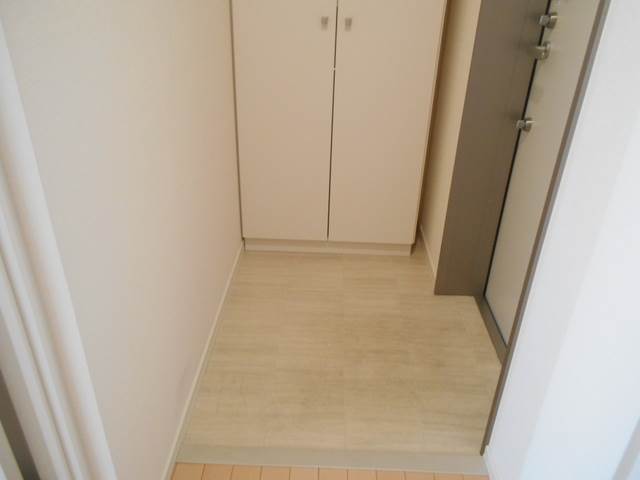 玄関　別部屋参考用写真
