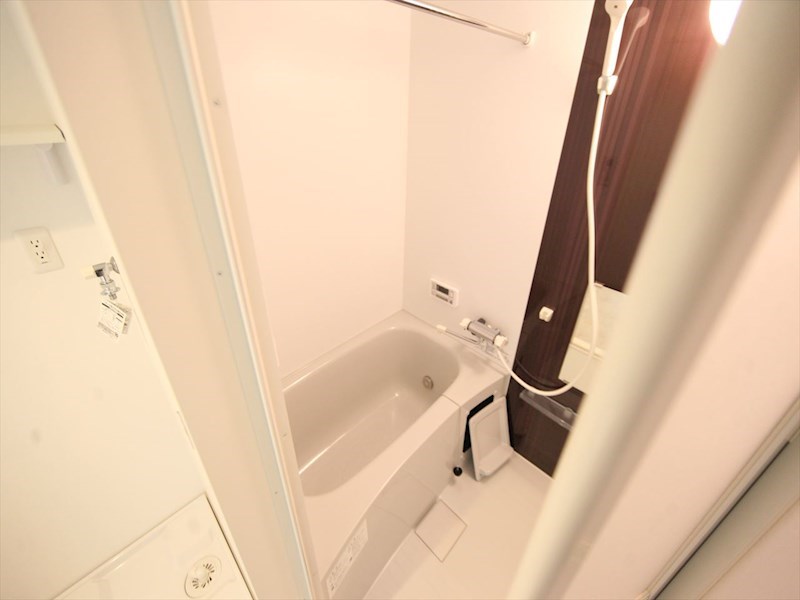 バス・シャワールーム　浴室暖房乾燥機付　追い焚き・オートバス機能付お風呂