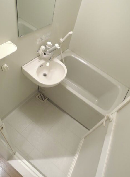 バス・シャワールーム