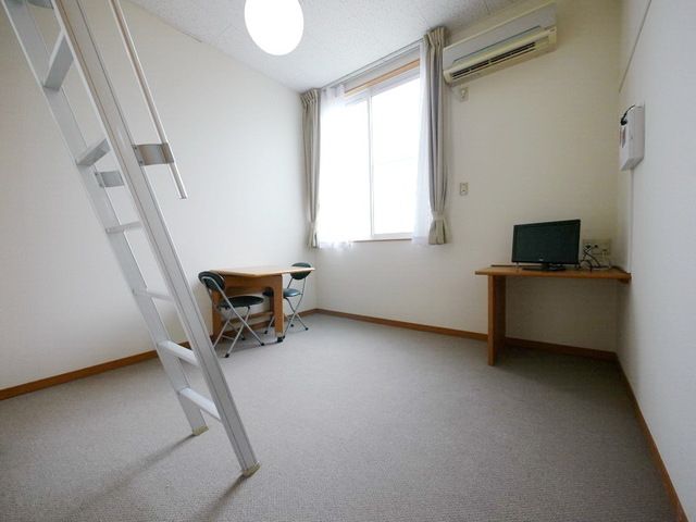 居室・リビング　★天井が高く開放感があります★