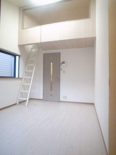 居室・リビング　リビング