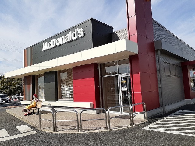 飲食店　マクドナルド熊本空港インター店（飲食店）まで400m