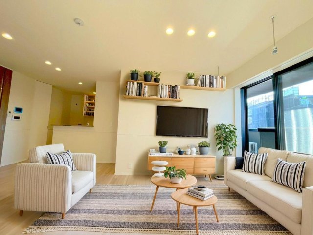 居室・リビング　※家具付きのイメージ写真になります。（CG家具のため、実際に