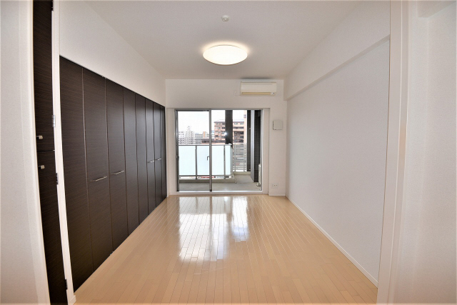 居室・リビング　写真は同マンションの別のお部屋のものです