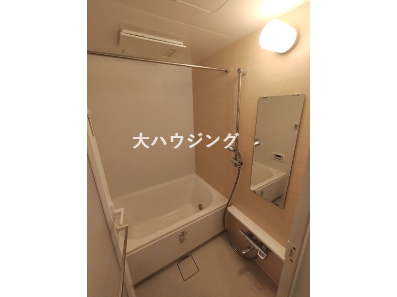 バス・シャワールーム　追い炊き機能付きです！