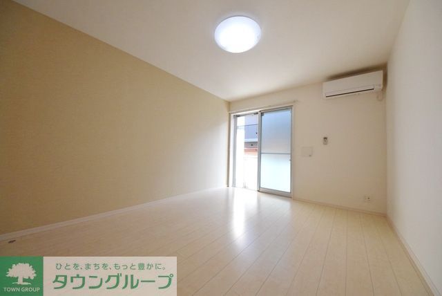 居室・リビング　現地待ち合わせ歓迎♪お問合せはタウンハウジングまで！