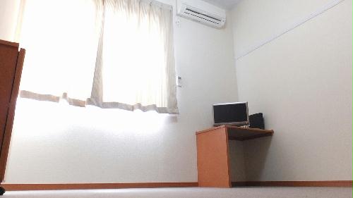 居室・リビング　家具家電設置済みです。