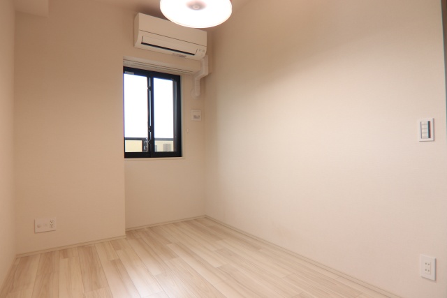 その他部屋・スペース　別室の参考写真です。※現況優先、床・建具・設備など部屋により