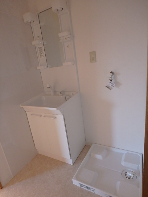 洗面設備　脱衣スペースもあります