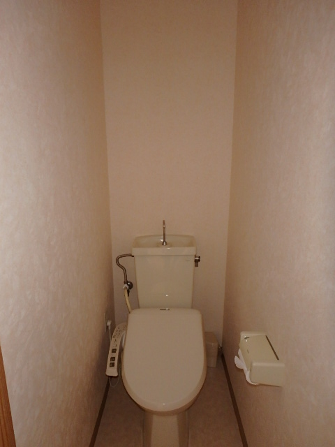 トイレ　コンパクトで使いやすいトイレです