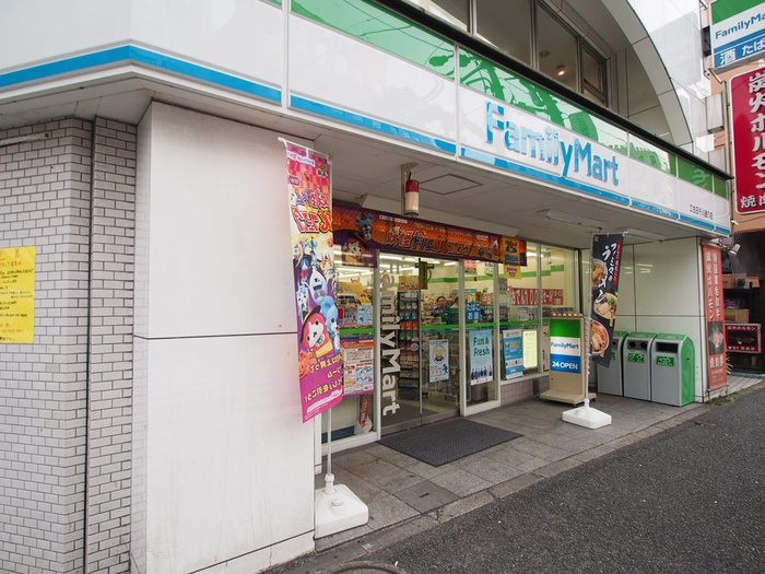コンビニ　ファミリーマート 江古田千川通り店（コンビニ）まで284m