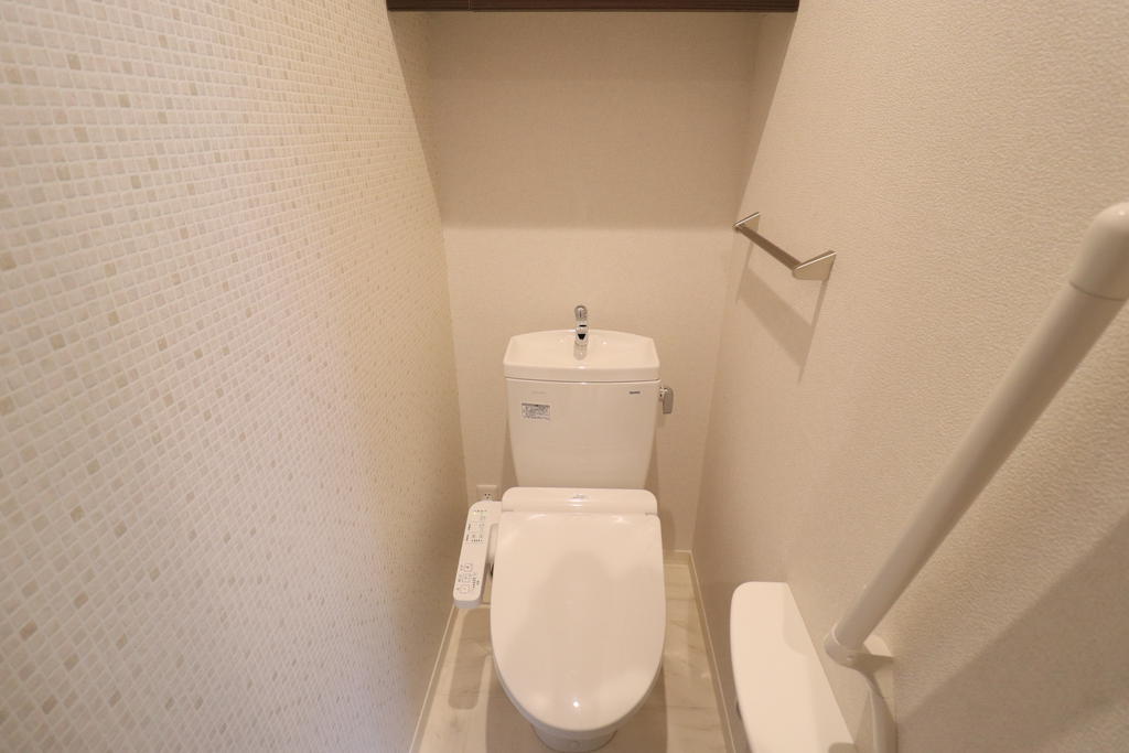 トイレ　温水洗浄便座♪