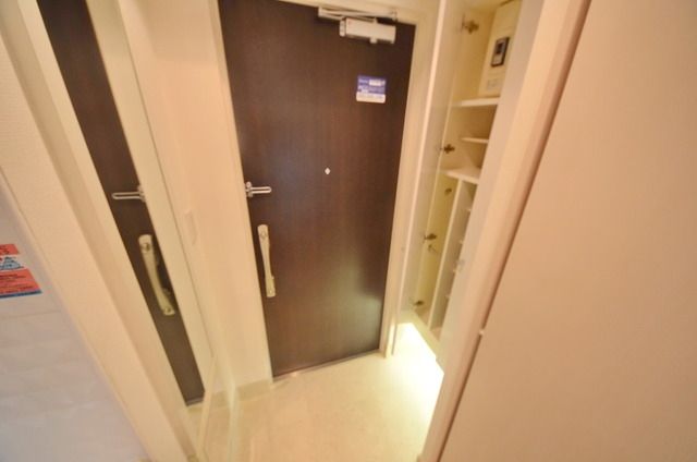 玄関　シューズボックス有