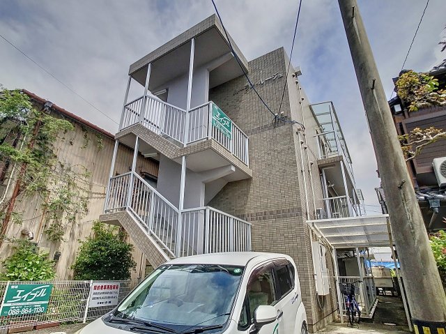 建物外観　2024年5月撮影