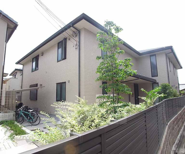 建物外観　・お問い合わせは京都ライフまで・