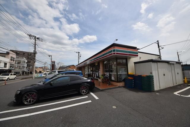 コンビニ　セブンイレブンさいたま上小町店（コンビニ）まで412m