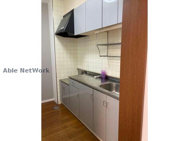 キッチン　※同物件別部屋の写真です。
