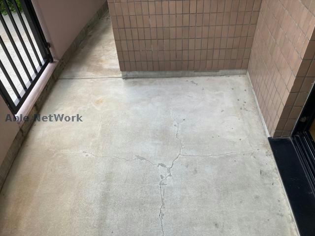 バルコニー　※同物件別部屋の写真です。