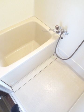 バス・シャワールーム　別部屋参考写真