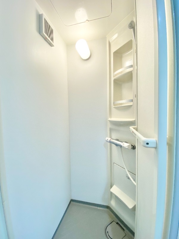 バス・シャワールーム　シャワールーム