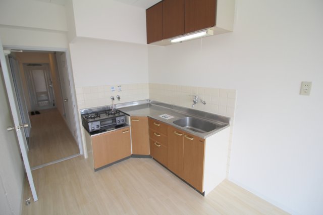 キッチン　別室の写真使用