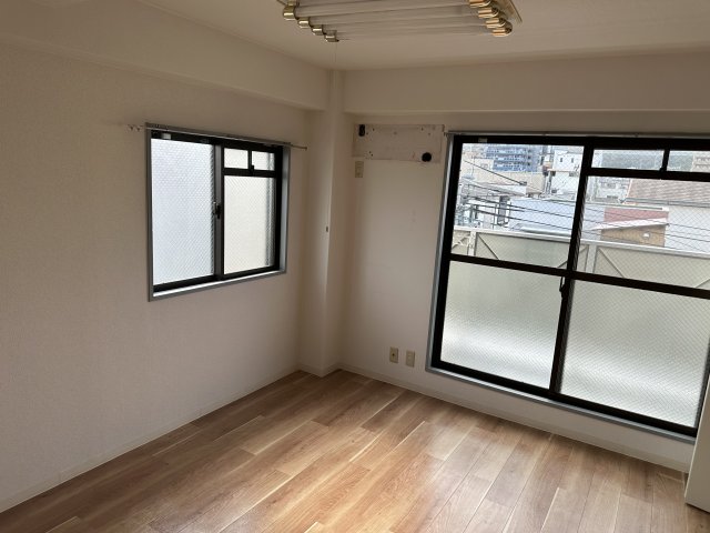 居室・リビング　スタンダードな洋室です