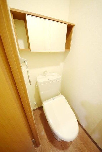 トイレ　ウォシュレット付です♪