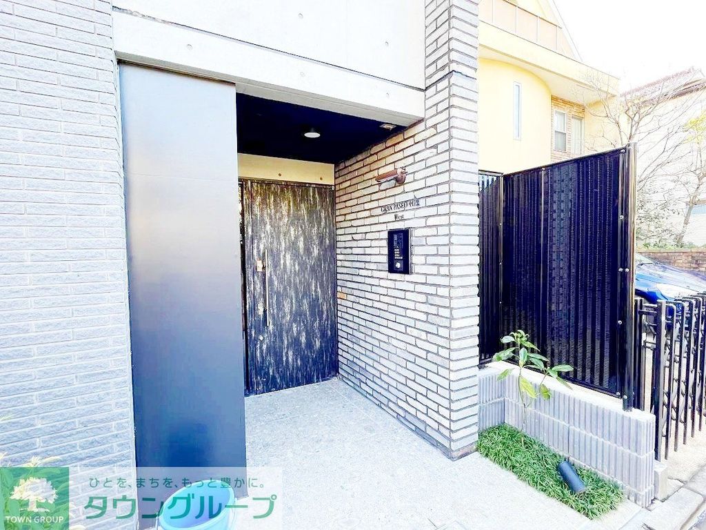 エントランス　部屋探しは株式会社　タウンハウジング　までお気軽にお問合せ…