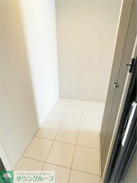 玄関　お部屋探しは株式会社　タウンハウジング　までお気軽にお問合…
