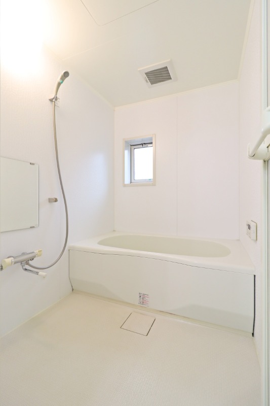 バス・シャワールーム　図面と現状に相違がある場合には現状を優先