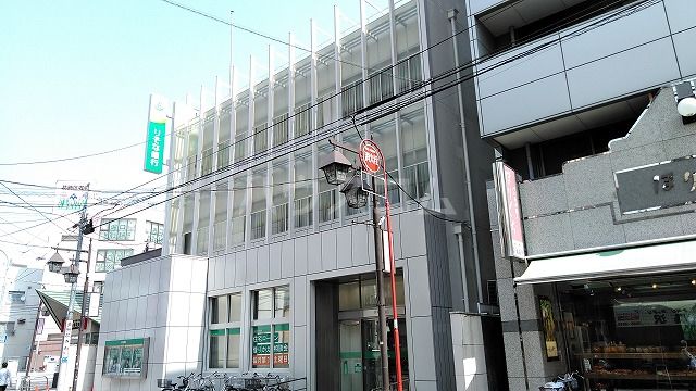 銀行　りそな銀行　堀切支店（銀行）まで507m
