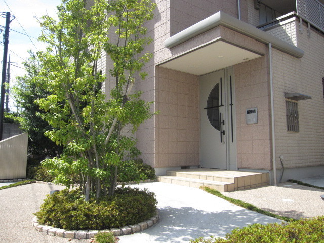 エントランス　★安心のオートロック付き★