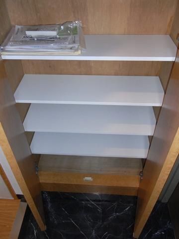 玄関　シューズボックス