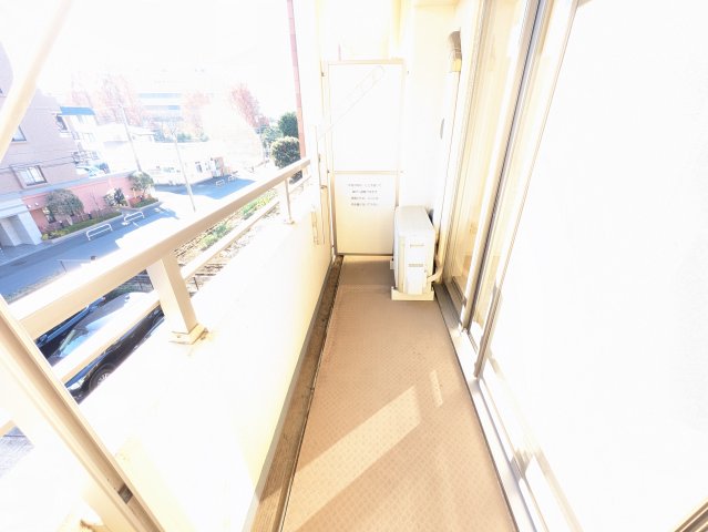 バルコニー　広々としたバルコニーです