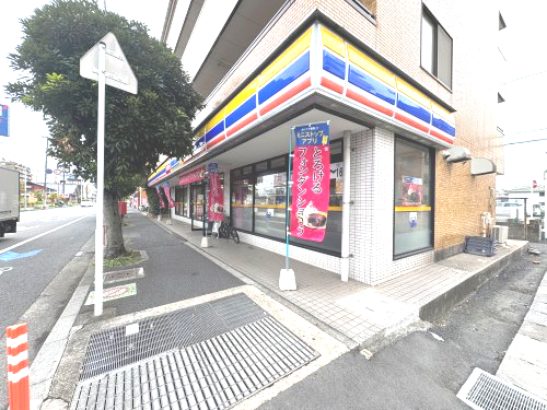 コンビニ　ミニストップ（コンビニ）まで233m