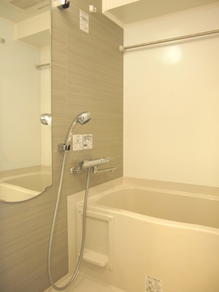バス・シャワールーム　風呂