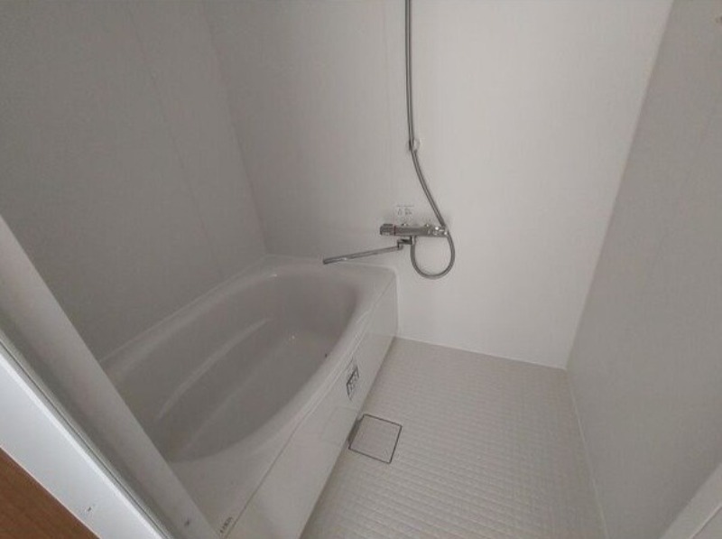 バス・シャワールーム　図面と現状に相違がある場合には現状を優先